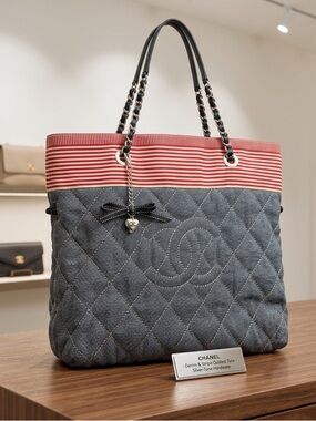 Chanel Gray Denim CC with White and Red 🇺🇸Stripe Quilted Tote 👜